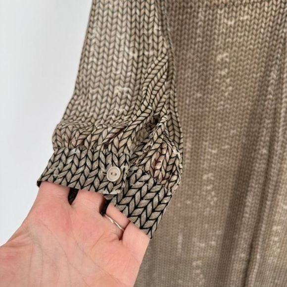 NWT ASTR Women's Chevron Print V Cut Out Back Maxi Dress Tan Large Boho Bohemian - Picture 4 of 16